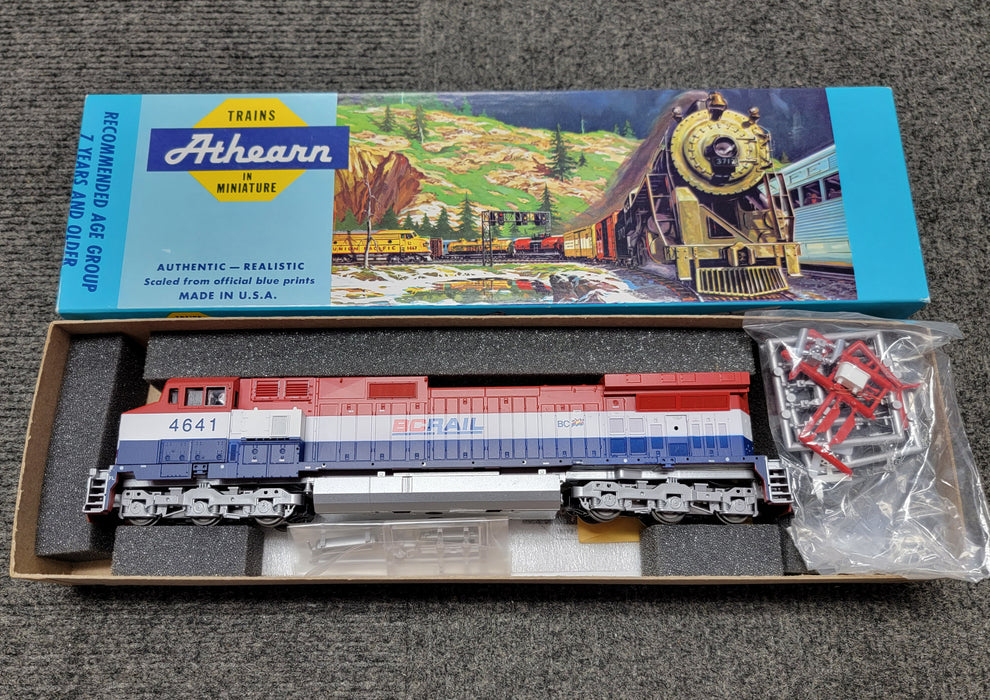 Athearn 4926 HO Scale GE C44-9 Diesel (BB Kit) BC Rail 4641 - NOS