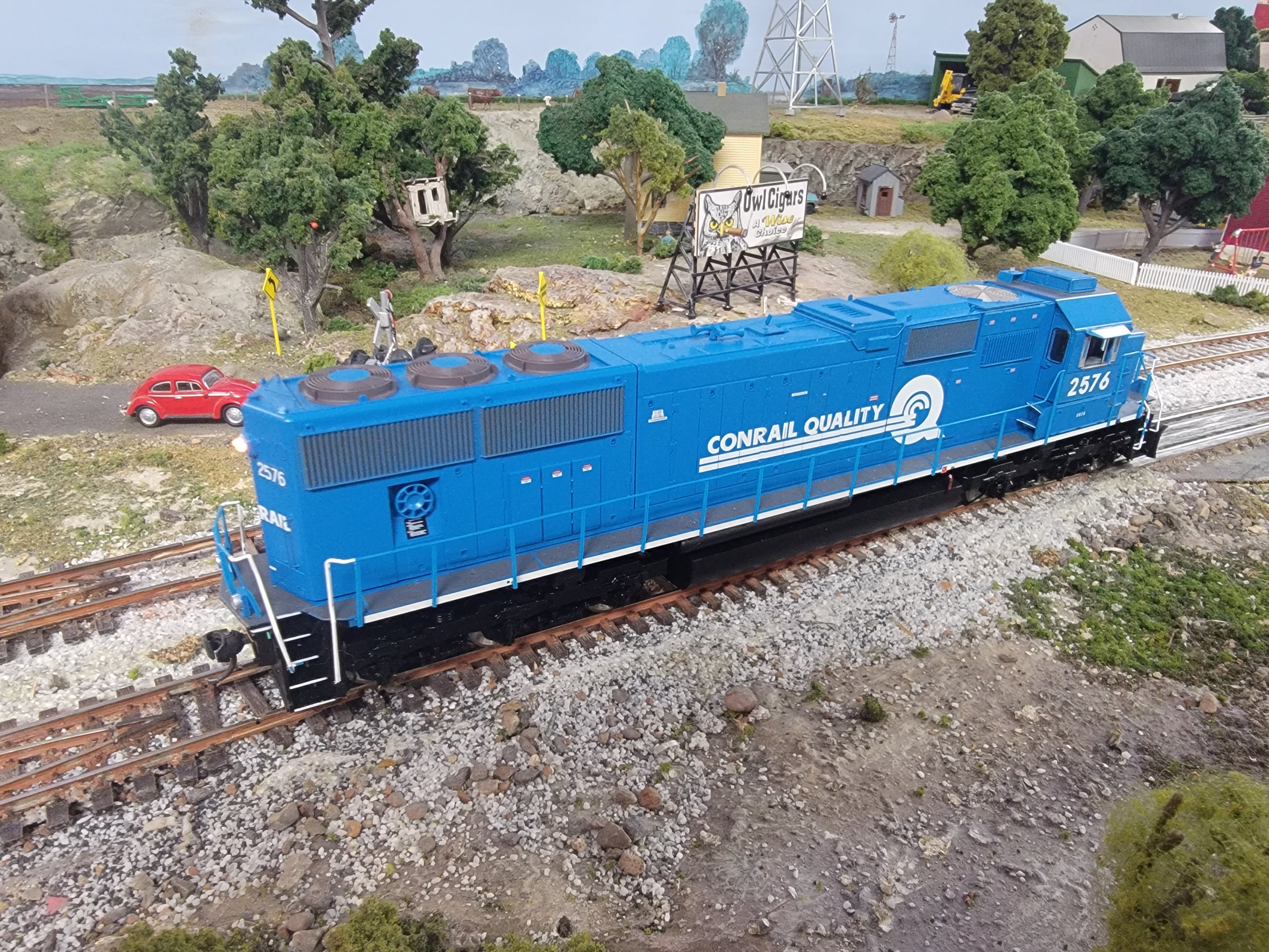 Athearn Genesis HO Scale EMD SD70 Conrail Quality CR (Custom #) 2576 W ...