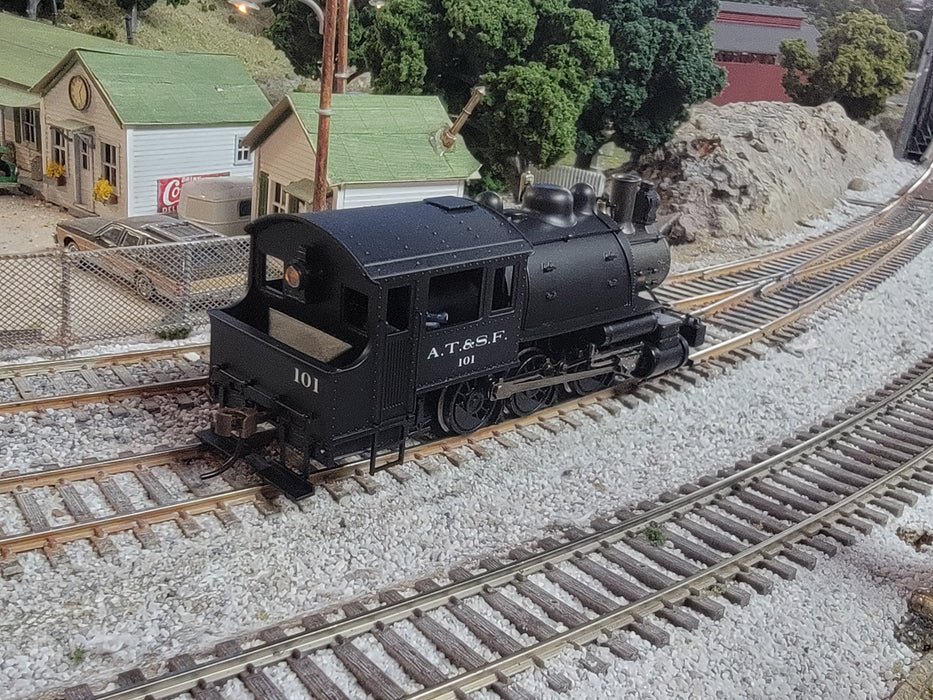 Bachmann Spectrum 81812 HO Scale 0-6-0T Steam Locomotive ATSF 101 with DCC - Like New USED