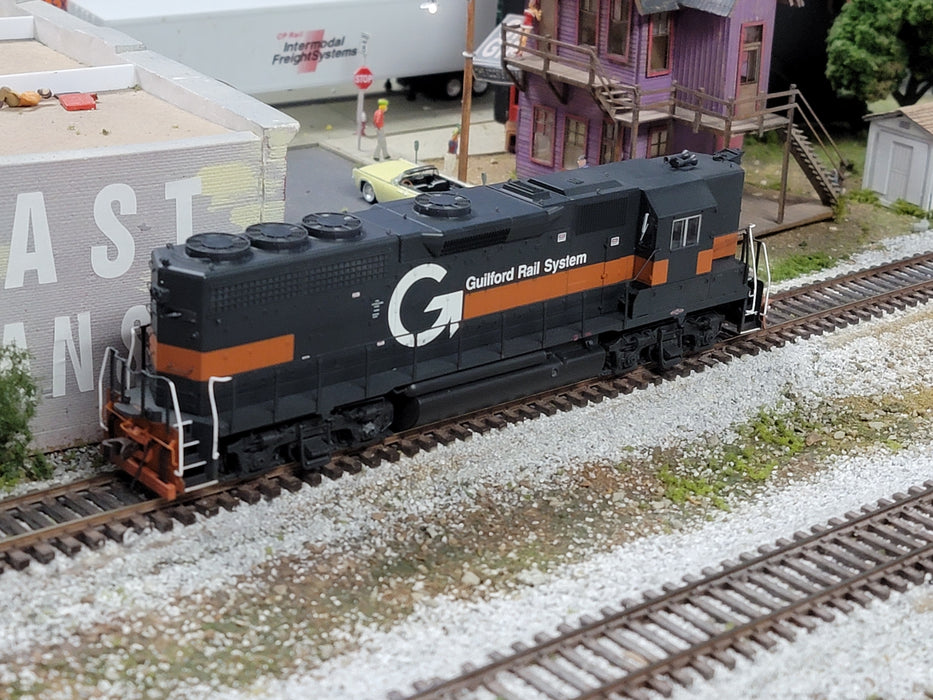 Atlas 8943 HO Scale EMD GP40 Diesel Guilford Rail System No # - Like New Used