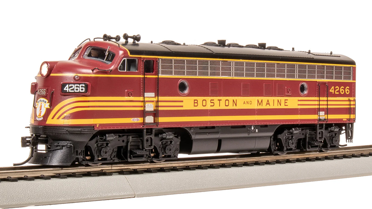 BLI 8200 HO Scale EMD F7A Boston & Maine B&M 4266 with Paragon4 DCC ...