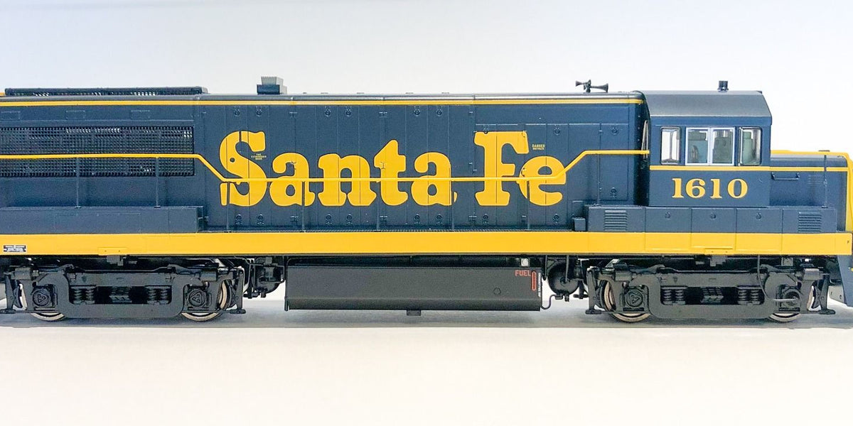 https://www.whiterosehobbies.com/cdn/shop/files/rapido-35508-ho-scale-ge-u25b-santa-fe-atsf-1606-with-dcc-and-sound-2_1200x600_crop_center.jpg?v=1696429538