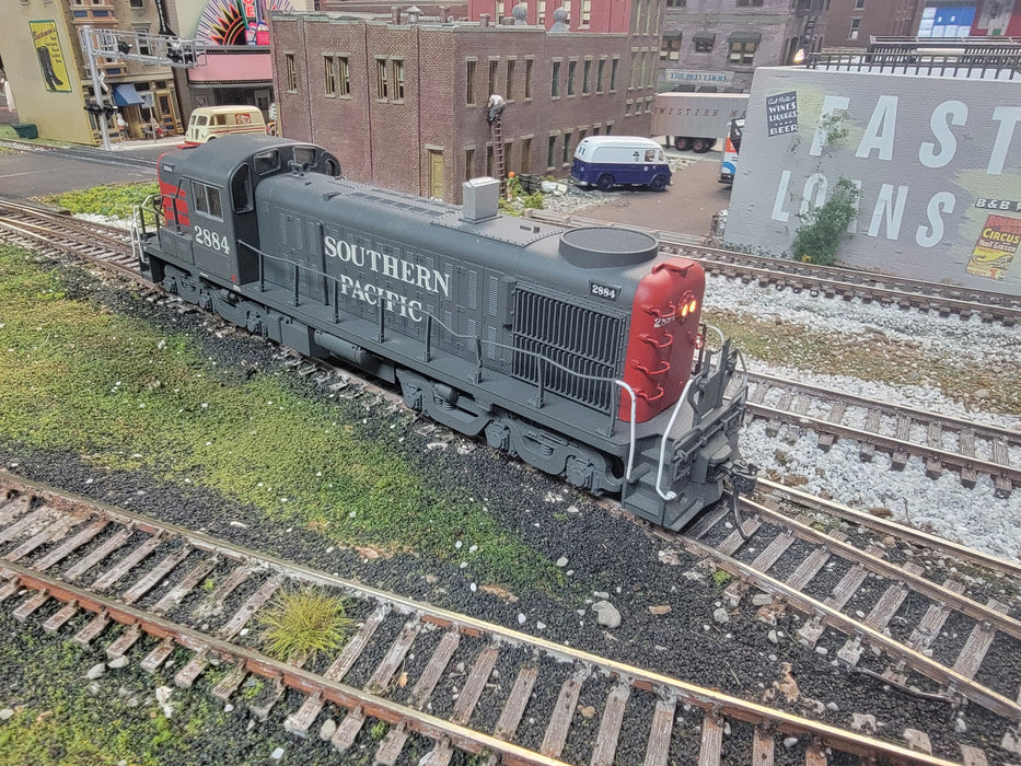 Atlas 10001326 HO Scale ALCo RSD-5 Diesel Southern Pacific SP 2884 LokSound - USED