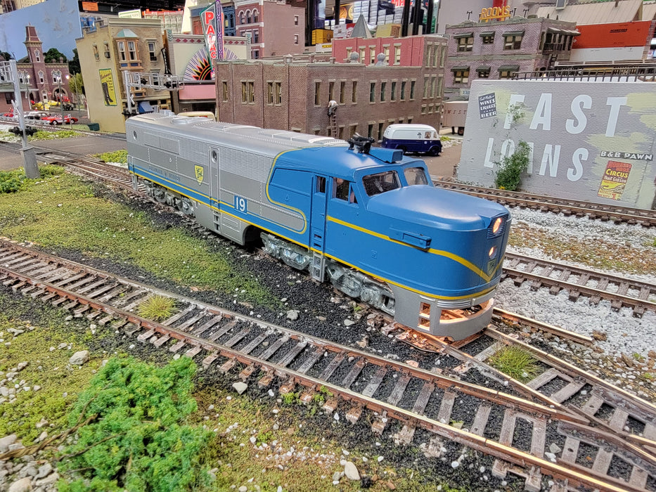 Athearn 3308 HO Scale ALCo PA-1 Diesel (Blue Box) D&H 19 - USED