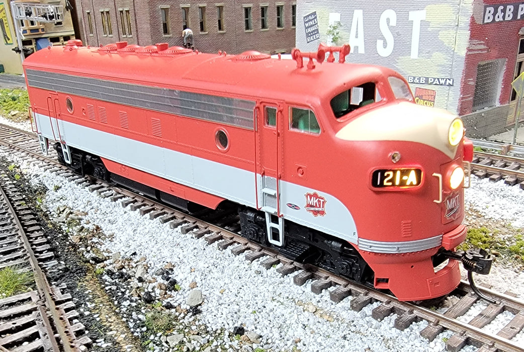 Intermountain 49973S-01 HO Scale EMD F7A MKT 121-A with Sound - USED