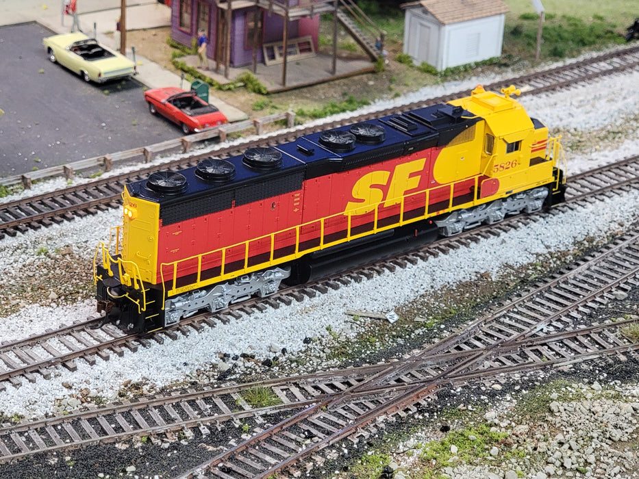 Athearn Genesis G67229 HO Scale EMD SD45-2 Santa Fe "Kodachrome" ATSF 5826 with DCC & Sound - USED