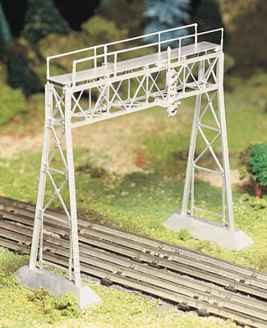 . Bachmann 45978 Plasticville Water Tower Kit