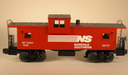 Lionel 6-19711 O Gauge Illuminated Extended Vision Caboose with Smoke Norfolk Southern NS - USED